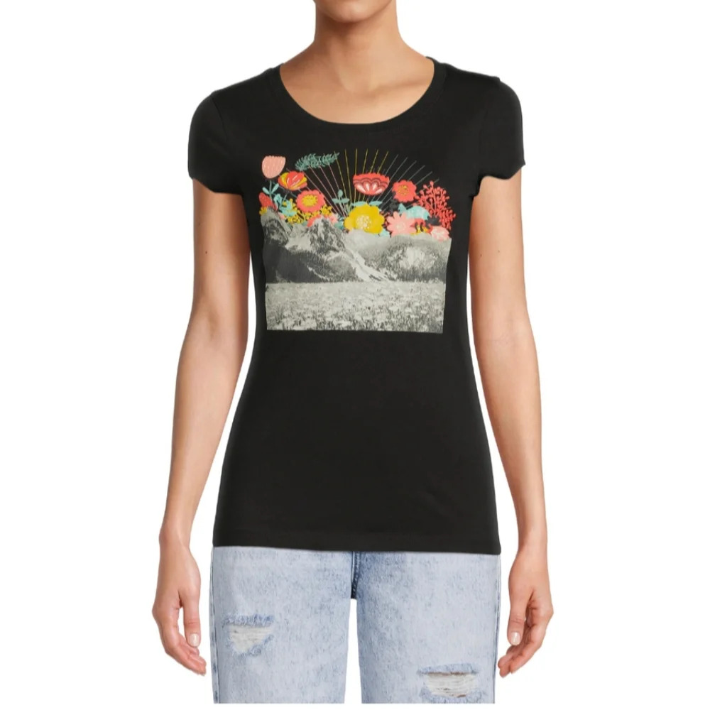Mountain Flowers Juniors' Graphic T-Shirt with Short Sleeves Size Small (3-5)